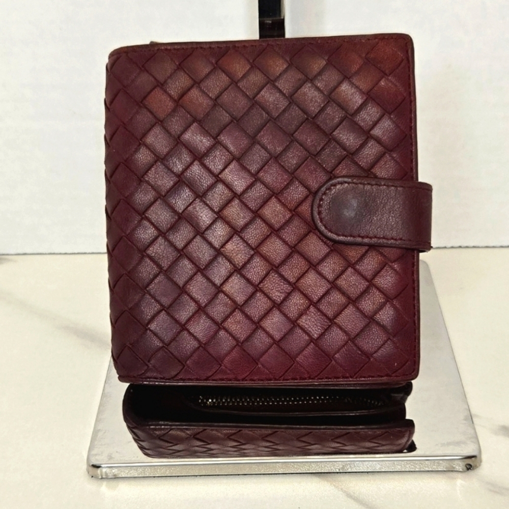 Bottega Veneta Intrecciato Compact Leather Wallet Red